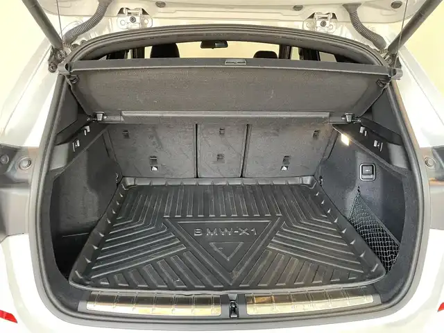 ＢＭＷ Ｘ１ xDrive 18d Mスポーツ 愛知県 2016(平28)年 3.1万km アルピンホワイトⅢ 純正ナビ　/Ｂｌｕｅｔｏｏｔｈ　/バックカメラ　/コーナーセンサー　/ＣＤ／ＤＶＤ　/ＨＤＤ　/インテリジェントセーフティ　/セレクトモード　/ミラー型ＥＴＣ　/ＬＥＤヘッドライト/パワーバックドア/プッシュスタート/ウィンカーミラー/アイドリングストップ