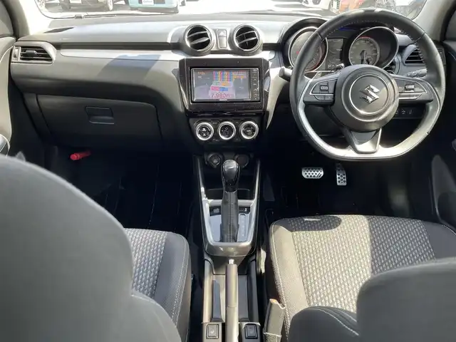 スズキ スイフト HYBRID RS 道東・釧路十勝 2018(平30)年 6万km プレミアムシルバーメタリック 4WD/ワンオーナー/社外SDナビ（KXM-E502W）/・フルセグ/BT/CD/DVD/ラジオ/USB/バックカメラ/エンジンスターター/ドライブレコーダー/スタッドレスアルミ積込/デュアルセンサーブレーキサポート/レーダークルーズコントロール/レーンキープアシスト/アイドリングストップ/パドルシフト/ステアリングスイッチ/フロントシートヒーター/フロアマット/ドアバイザー
