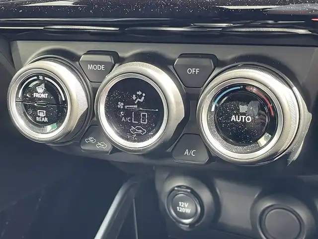 スズキ スイフト HYBRID RS 道東・釧路十勝 2018(平30)年 6万km プレミアムシルバーメタリック 4WD/ワンオーナー/社外SDナビ（KXM-E502W）/・フルセグ/BT/CD/DVD/ラジオ/USB/バックカメラ/エンジンスターター/ドライブレコーダー/スタッドレスアルミ積込/デュアルセンサーブレーキサポート/レーダークルーズコントロール/レーンキープアシスト/アイドリングストップ/パドルシフト/ステアリングスイッチ/フロントシートヒーター/フロアマット/ドアバイザー