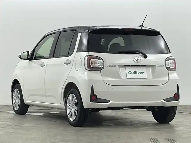 トヨタ パッソ モーダ　チャーム 福島県 2021(令3)年 0.5万km ブラックマイカメタリック/パールホワイト2トーン スマートアシスト /・衝突警報機能 /・衝突回避支援ブレーキ /・機能車線逸脱警報機能 /・先行車発進お知らせ機能/・発進抑制機能/純正ナビゲーション /型式：NSCN-W68/・Bluetooth/ワンセグTV/CD/AM・FM/AUX/・バックカメラ/ETC /ドライブレコーダー /シートヒーター/LEDライト/・フォグライト/・オートライト/・オートマチックハイビーム/プッシュスタート/・スマートキー/純正フロアマット/ドアバイザー