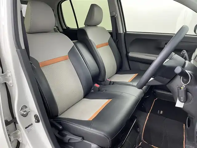 トヨタ パッソ モーダ　チャーム 福島県 2021(令3)年 0.5万km ブラックマイカメタリック/パールホワイト2トーン スマートアシスト /・衝突警報機能 /・衝突回避支援ブレーキ /・機能車線逸脱警報機能 /・先行車発進お知らせ機能/・発進抑制機能/純正ナビゲーション /型式：NSCN-W68/・Bluetooth/ワンセグTV/CD/AM・FM/AUX/・バックカメラ/ETC /ドライブレコーダー /シートヒーター/LEDライト/・フォグライト/・オートライト/・オートマチックハイビーム/プッシュスタート/・スマートキー/純正フロアマット/ドアバイザー