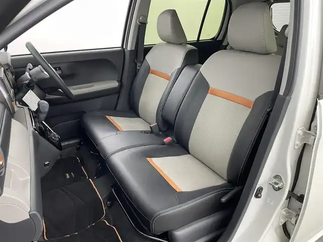 トヨタ パッソ モーダ　チャーム 福島県 2021(令3)年 0.5万km ブラックマイカメタリック/パールホワイト2トーン スマートアシスト /・衝突警報機能 /・衝突回避支援ブレーキ /・機能車線逸脱警報機能 /・先行車発進お知らせ機能/・発進抑制機能/純正ナビゲーション /型式：NSCN-W68/・Bluetooth/ワンセグTV/CD/AM・FM/AUX/・バックカメラ/ETC /ドライブレコーダー /シートヒーター/LEDライト/・フォグライト/・オートライト/・オートマチックハイビーム/プッシュスタート/・スマートキー/純正フロアマット/ドアバイザー