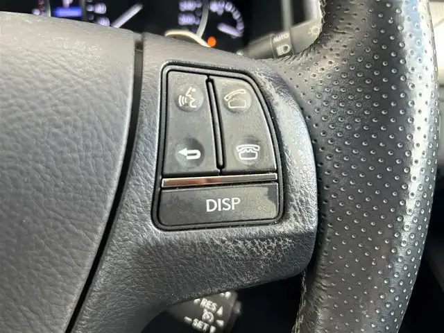 レクサス ＬＳ 460 Fスポーツ 茨城県 2015(平27)年 6万km ホワイトノーヴァガラスフレーク Fスポーツ/メーカーOPナビ/　(AM/FM/BT)/フルセグ/バックカメラ/ビルドインETC/三眼LEDヘッドライト/サンルーフ/パワーシート/ハンドルヒーター/黒革シート/シートヒーター/エアシート/クリアランスソナー/オートライト/純正フロアマット/純正20インチアルミホイール