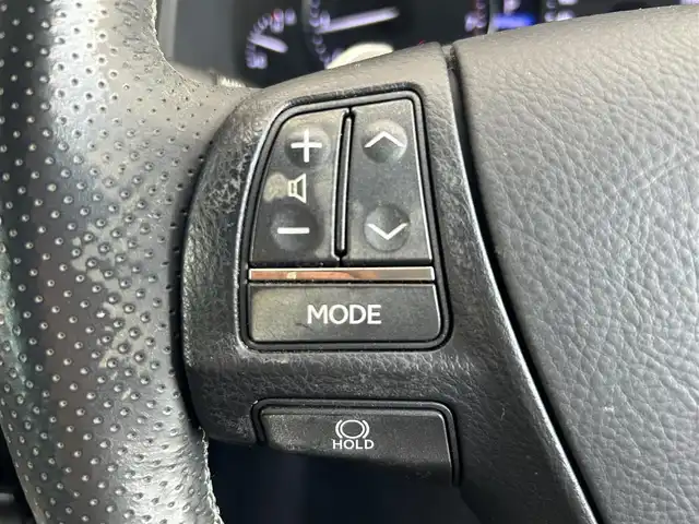 レクサス ＬＳ 460 Fスポーツ 茨城県 2015(平27)年 6万km ホワイトノーヴァガラスフレーク Fスポーツ/メーカーOPナビ/　(AM/FM/BT)/フルセグ/バックカメラ/ビルドインETC/三眼LEDヘッドライト/サンルーフ/パワーシート/ハンドルヒーター/黒革シート/シートヒーター/エアシート/クリアランスソナー/オートライト/純正フロアマット/純正20インチアルミホイール