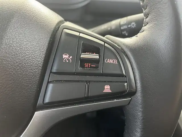 スズキ ソリオ HV MZ 大阪府 2023(令5)年 3.1万km ピュアホワイトP スズキセーフティサポート/　・衝突被害軽減ブレーキ/　・車線逸脱警報/　・道路標識認識機能/　・前後呉発進抑制機能/社外メモリナビ/　TV/FM/AM/Bluetooth/フルセグ/両側パワースライドドア/アダプティブクルーズコントロール/LEDヘッドライト(オートライト・フォグランプ)/シートヒーター（運転席・助手席）/純正１５インチアルミホイール/ヘッドアップディスプレイ/コーナーセンサー(後方)/アイドリングストップ/格納電動ウィンカーミラー/プッシュスタート/ETC/ドアバイザー/ビークルダイナミクスコントロール