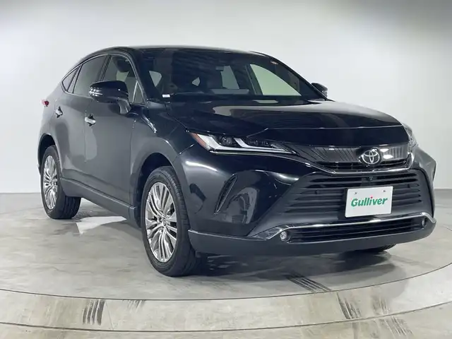 トヨタ ハリアー Z 福岡県 2021(令3)年 4.1万km プレシャスブラックパール ・純正ナビ/・フルセグ/.Bluetooth/・バックカメラ/・パノラミックビュー/・JBLサウンド/・パワーバックドア/・デジタルインナーミラー/・ブラインドスポットモニター/・パーキングブレーキサポート/・プリクラッシュセーフティー/・レーンキープアシスト/・レーダークルーズコントロール/・ヘッドアップディスプレイ/・ハーフレザーシート/・置くだけ充電/・ビルトインETC/・オートライト/・オートハイライト/・フォグライト/・電格ミラー/・ウィンカーミラー/・純正19インチAW