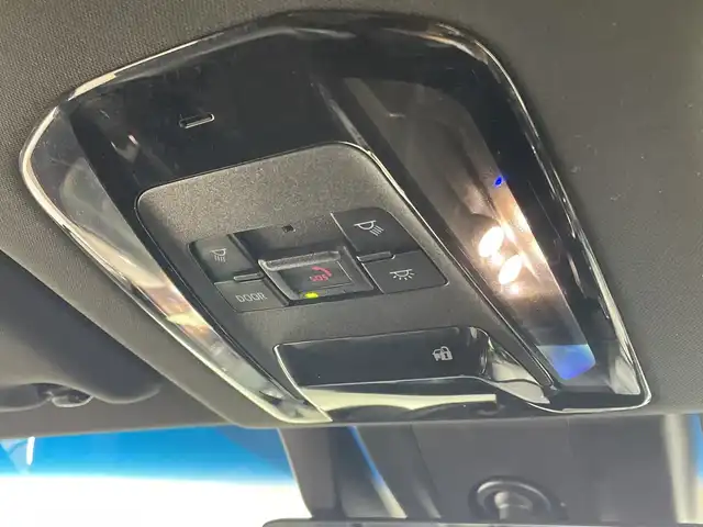 トヨタ ハリアー Z 福岡県 2021(令3)年 4.1万km プレシャスブラックパール ・純正ナビ/・フルセグ/.Bluetooth/・バックカメラ/・パノラミックビュー/・JBLサウンド/・パワーバックドア/・デジタルインナーミラー/・ブラインドスポットモニター/・パーキングブレーキサポート/・プリクラッシュセーフティー/・レーンキープアシスト/・レーダークルーズコントロール/・ヘッドアップディスプレイ/・ハーフレザーシート/・置くだけ充電/・ビルトインETC/・オートライト/・オートハイライト/・フォグライト/・電格ミラー/・ウィンカーミラー/・純正19インチAW