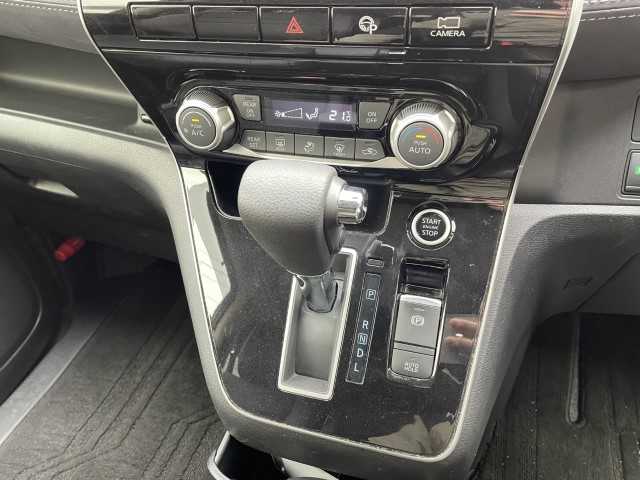 日産 セレナ マルチベッド ハイウェイスター V 岩手県 2020(令2)年 3.6万km ダイヤモンドブラック 5人乗り/ベットキット/前後ドラレコ/4WD/プロパイロット/電動サイドステップ/BSM/フリップダウンモニター/両側パワースライドドア/純正10インチSDナビ/アラウンドビューモニター/パーキングアシスト/ETC