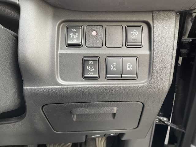 日産 セレナ マルチベッド ハイウェイスター V 岩手県 2020(令2)年 3.6万km ダイヤモンドブラック 5人乗り/ベットキット/前後ドラレコ/4WD/プロパイロット/電動サイドステップ/BSM/フリップダウンモニター/両側パワースライドドア/純正10インチSDナビ/アラウンドビューモニター/パーキングアシスト/ETC