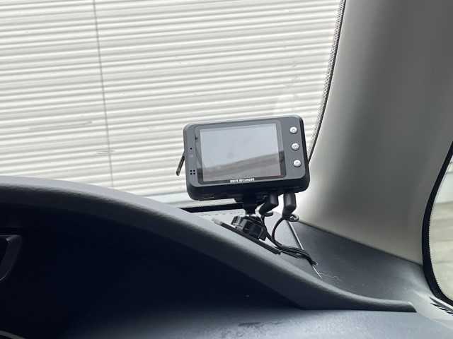 日産 セレナ マルチベッド ハイウェイスター V 岩手県 2020(令2)年 3.6万km ダイヤモンドブラック 5人乗り/ベットキット/前後ドラレコ/4WD/プロパイロット/電動サイドステップ/BSM/フリップダウンモニター/両側パワースライドドア/純正10インチSDナビ/アラウンドビューモニター/パーキングアシスト/ETC