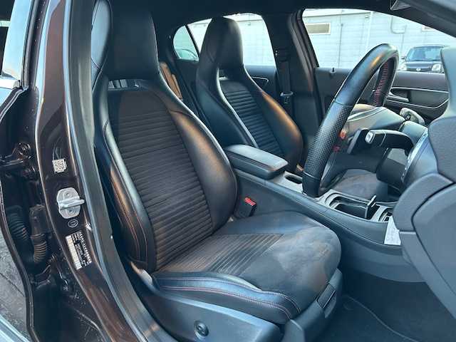 メルセデス・ベンツ ＧＬＡ２５０ 4マチック スポーツ 道東・釧路十勝 2014(平26)年 6万km オリエントブラウン ４WD/レーダーセーフティパッケージ/　レーンキーピングアシスト/　アダプティブクルーズコントロール/　ブラインドスポットインフォメーション/純正HDDナビ/ CD/DVD/SD/BT/フルセグ/バックカメラ/ETC/純正前後ドライブレコーダー/衝突回避ブレーキ/ハーフレザーシート/運転席メモリ付きパワーシート/フロントシートヒーティング/パワーバックドア/LEDヘッドライト/オートライト/純正18インチAW/純正フロアマット/スペアキー/取扱説明書/保証書