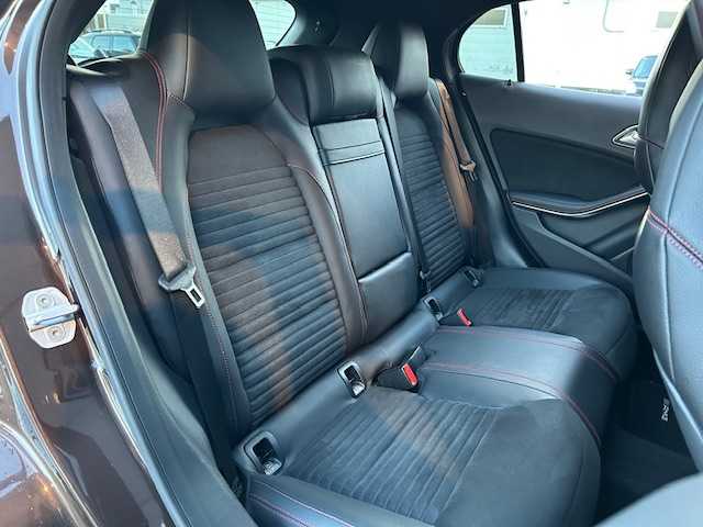 メルセデス・ベンツ ＧＬＡ２５０ 4マチック スポーツ 道東・釧路十勝 2014(平26)年 6万km オリエントブラウン ４WD/レーダーセーフティパッケージ/　レーンキーピングアシスト/　アダプティブクルーズコントロール/　ブラインドスポットインフォメーション/純正HDDナビ/ CD/DVD/SD/BT/フルセグ/バックカメラ/ETC/純正前後ドライブレコーダー/衝突回避ブレーキ/ハーフレザーシート/運転席メモリ付きパワーシート/フロントシートヒーティング/パワーバックドア/LEDヘッドライト/オートライト/純正18インチAW/純正フロアマット/スペアキー/取扱説明書/保証書