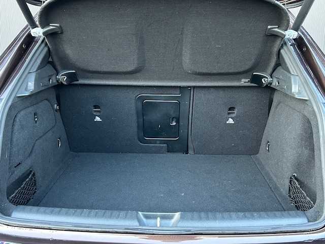 メルセデス・ベンツ ＧＬＡ２５０ 4マチック スポーツ 道東・釧路十勝 2014(平26)年 6万km オリエントブラウン ４WD/レーダーセーフティパッケージ/　レーンキーピングアシスト/　アダプティブクルーズコントロール/　ブラインドスポットインフォメーション/純正HDDナビ/ CD/DVD/SD/BT/フルセグ/バックカメラ/ETC/純正前後ドライブレコーダー/衝突回避ブレーキ/ハーフレザーシート/運転席メモリ付きパワーシート/フロントシートヒーティング/パワーバックドア/LEDヘッドライト/オートライト/純正18インチAW/純正フロアマット/スペアキー/取扱説明書/保証書