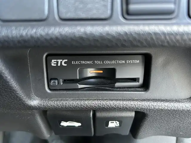 日産 エクストレイル ハイブリッド 20X エマージェンシーブレーキ 群馬県 2016(平28)年 10.2万km ダイヤモンドブラック (株)IDOMが運営する【じしゃロン伊勢崎店】の自社ローン専用車両になりますこちらは現金またはオートローンご利用時の価格です。自社ローンご希望の方は別途その旨お申付け下さい/エマージェンシーブレーキ/純正SDナビゲーション/アラウンドビューモニター/CD/DVD/SD/BT/DTV/USB/AUX/クルーズコントロール/前席シートヒーター/LEDヘッドライト/フォグライト/オートライト/ETC/ドアバイザー/純正フロアマット