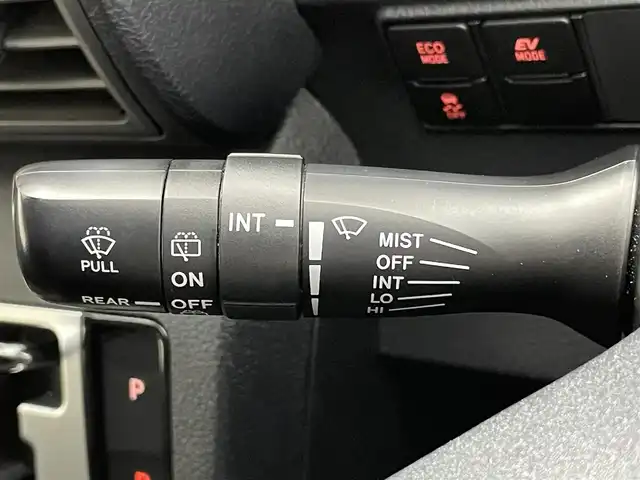 トヨタ シエンタ ハイブリッド G クエロ 埼玉県 2018(平30)年 3.7万km センシュアルレッドマイカ Toyota Safety Sense/　PCS（プリクラッシュセーフティ）/　LDA（車線逸脱警報）/　オートマチックハイビーム/　先行車発進告知機能/ハーフレザーシート/純正ナビ　（NSZT-W68T）/ DTV CD DVD BT USB SDSDREC/両側パワースライドドア/パノラミックビューモニター/前席シートヒーター/ステアリングヒーター/レーダークルーズコントロール/TRC（トラクションコントロール）/純正ビルトインETC/社外前後ドライブレコーダー/エンジンスタートボタン/スマートキー/スペアキー/純正LEDヘッドライト/オートライト/純正アルミホイール