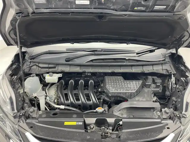 日産 セレナ ハイウェイスター Vセレクション 滋賀県 2017(平29)年 9.5万km ダイヤモンドブラック 純正9インチナビ/（フルセグTV/CD/DVD/Bluetooth）/全方位カメラ/両側パワースライドドア/フリップダウンモニター/ドライブレコーダー/パーキングアシスト/ビルトインETC/LEDライト/クリアランスソナー/衝突被害軽減システム/スマートキー/プッシュスタート/純正アルミホイール/オートライト/オートハイビーム/クルーズコントロール/ダブルエアコン/純正フロアマット