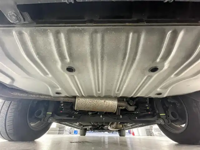 日産 セレナ ハイウェイスター Vセレクション 滋賀県 2017(平29)年 9.5万km ダイヤモンドブラック 純正9インチナビ/（フルセグTV/CD/DVD/Bluetooth）/全方位カメラ/両側パワースライドドア/フリップダウンモニター/ドライブレコーダー/パーキングアシスト/ビルトインETC/LEDライト/クリアランスソナー/衝突被害軽減システム/スマートキー/プッシュスタート/純正アルミホイール/オートライト/オートハイビーム/クルーズコントロール/ダブルエアコン/純正フロアマット