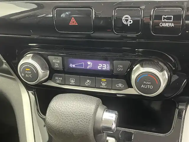 日産 セレナ ハイウェイスター Vセレクション 滋賀県 2017(平29)年 9.5万km ダイヤモンドブラック 純正9インチナビ/（フルセグTV/CD/DVD/Bluetooth）/全方位カメラ/両側パワースライドドア/フリップダウンモニター/ドライブレコーダー/パーキングアシスト/ビルトインETC/LEDライト/クリアランスソナー/衝突被害軽減システム/スマートキー/プッシュスタート/純正アルミホイール/オートライト/オートハイビーム/クルーズコントロール/ダブルエアコン/純正フロアマット