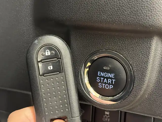 ダイハツ ムーヴ カスタム X LTDⅡ SAⅢ 群馬県 2019(令1)年 6.6万km パールホワイトⅢ 安全装備/・衝突軽減ブレーキ/・横滑り防止/・オートライト/・オートハイビーム/・リアコーナーセンサー/純正7インチワイドナビ/・AM/FM/フルセグTV/・Bluetooth/SD/・CD/DVD/USB/全方位カメラ/LEDヘッドライト/LEDフォグランプ/運転席シートヒーター/純正ドアバイザー/純正フロアマット/純正14インチアルミホイール/スマートキー/プッシュスタート