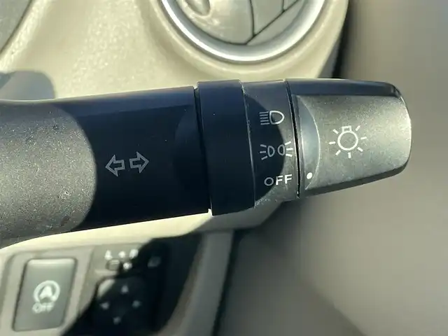 三菱 ｅＫワゴン M e－アシスト 岡山県 2015(平27)年 7.1万km チェリーブラウンパール 登録時走行距離：70806km/禁煙車/社外SDナビ(型番：CN-RS01WD)/　(CD/DVD/ワンセグTV/Bluetooth)/バックカメラ/衝突被害軽減システム/ETC/純正ハロゲンヘッドライト/ヘッドライトレベライザー/リモコンキー/アイドリングストップ/純正ホイールキャップ/ドアバイザー/電動格納ミラー/純正フロアマット/横滑防止装置/盗難防止装置/取扱説明書/新車時整備手帳（保証書）