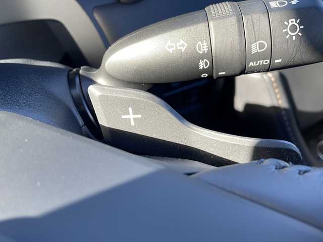 トヨタ アルファードハイブリット Z 岩手県 2024(令6)年 0.8万km プラチナホワイトパールマイカ ワンオーナー/禁煙車/寒冷地仕様/トヨタチームメイト/純正ディスプレイオーディオナビ/フルセグTV/バックカメラ/パノラミックビューモニター/ETC2.0/デジタルインナーミラー/ブラインドスポットモニター/ヘッドアップディスプレイ/置くだけ充電/両側パワースライドドア/フリップダウンモニター/レーダークルーズコントロール/衝突被害軽減ブレーキ/レーンキープアシスト/横滑り防止装置/クリアランスソナー/全席パワーシート/全席シートヒーター＆シートエアコン/オートライト/オートハイビーム/LEDヘッドライト/フォグランプ/スマートキー/プッシュスタート/電動格納ミラー/社外17インチAW/積込純正18インチ夏タイヤ/純正フロアマット/ドアバイザー/保証書/取扱説明書