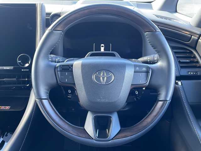 トヨタ アルファードハイブリット Z 岩手県 2024(令6)年 0.8万km プラチナホワイトパールマイカ ワンオーナー/禁煙車/寒冷地仕様/トヨタチームメイト/純正ディスプレイオーディオナビ/フルセグTV/バックカメラ/パノラミックビューモニター/ETC2.0/デジタルインナーミラー/ブラインドスポットモニター/ヘッドアップディスプレイ/置くだけ充電/両側パワースライドドア/フリップダウンモニター/レーダークルーズコントロール/衝突被害軽減ブレーキ/レーンキープアシスト/横滑り防止装置/クリアランスソナー/全席パワーシート/全席シートヒーター＆シートエアコン/オートライト/オートハイビーム/LEDヘッドライト/フォグランプ/スマートキー/プッシュスタート/電動格納ミラー/社外17インチAW/積込純正18インチ夏タイヤ/純正フロアマット/ドアバイザー/保証書/取扱説明書