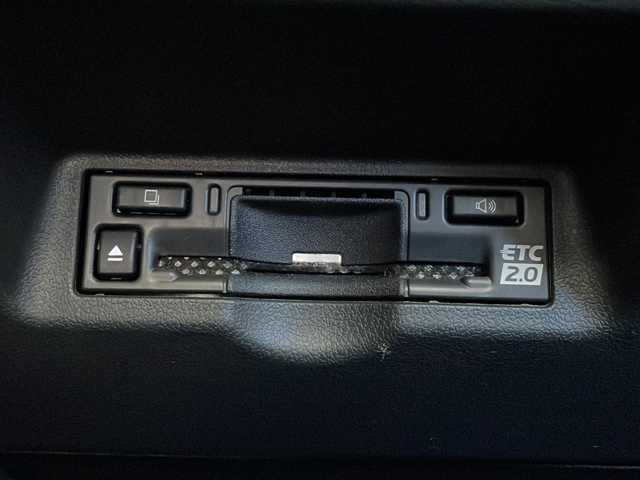 トヨタ アルファードハイブリット Z 岩手県 2024(令6)年 0.8万km プラチナホワイトパールマイカ ワンオーナー/禁煙車/寒冷地仕様/トヨタチームメイト/純正ディスプレイオーディオナビ/フルセグTV/バックカメラ/パノラミックビューモニター/ETC2.0/デジタルインナーミラー/ブラインドスポットモニター/ヘッドアップディスプレイ/置くだけ充電/両側パワースライドドア/フリップダウンモニター/レーダークルーズコントロール/衝突被害軽減ブレーキ/レーンキープアシスト/横滑り防止装置/クリアランスソナー/全席パワーシート/全席シートヒーター＆シートエアコン/オートライト/オートハイビーム/LEDヘッドライト/フォグランプ/スマートキー/プッシュスタート/電動格納ミラー/社外17インチAW/積込純正18インチ夏タイヤ/純正フロアマット/ドアバイザー/保証書/取扱説明書