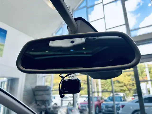 シトロエン グランドＣ４ スペースツアラー シャイン ブルーHDi 大阪府 2019(令1)年 3.2万km 青 ガラスルーフ/純正ディスプレイオーディオ/applecarplay/360度カメラ/ACC/純正17インチAW/HIDヘッドライト/ブラインドスポット/電動リアゲート/革シート/パワーシート/シートヒーター/ルーフレール