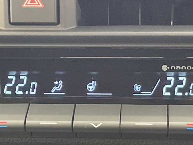 トヨタ クラウン スポーツ Z 愛知県 2024(令6)年 0.9万km ブラック アドバンストドライブ/純正12.4型ディスプレイオーディオナビ/全方位カメラ/レーダークルーズコントロール/シートヒーター/エアシート/バックカメラ/電動リアゲート/パワーシート/ヘッドアップディスプレイ/コーナーセンサー/ETC2.0/ブラインドスポットモニター/LEDヘッドライト/インテリジェントミラー/オートマチックハイビーム/ドライブレコーダー/ワイヤレス充電機/衝突軽減システム/フルセグ/Bluetooth/ステアリングスイッチ/スマートキー/プッシュスタート