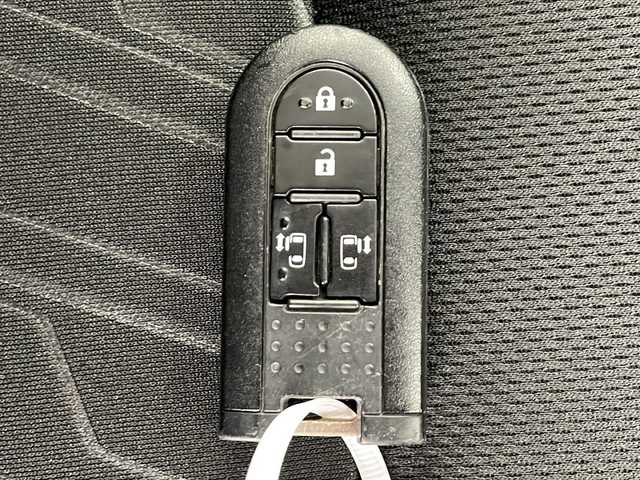 トヨタ タンク カスタムG－T 千葉県 2019(令1)年 4.5万km ブラックマイカメタリック 純正ナビ/Bluetooth CD DVD フルセグ/ビルトインＥＴＣ２．０/全方位カメラ/両側パワースライドドア/フロアマット/純正アルミホイール/ドアバイザー/ＬＥＤヘッドライト/クルーズコントロール/フォグランプ/ステアリングスイッチ/プッシュスタート/スマートキー/ウィンカーミラー/衝突軽減ブレーキ/レーンキープアシスト/アイドリングストップ/コーナーセンサー/オートハイビーム