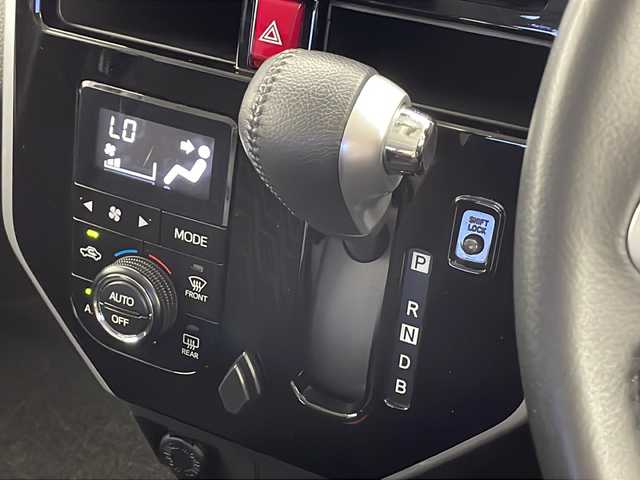 トヨタ タンク カスタムG－T 千葉県 2019(令1)年 4.5万km ブラックマイカメタリック 純正ナビ/Bluetooth CD DVD フルセグ/ビルトインＥＴＣ２．０/全方位カメラ/両側パワースライドドア/フロアマット/純正アルミホイール/ドアバイザー/ＬＥＤヘッドライト/クルーズコントロール/フォグランプ/ステアリングスイッチ/プッシュスタート/スマートキー/ウィンカーミラー/衝突軽減ブレーキ/レーンキープアシスト/アイドリングストップ/コーナーセンサー/オートハイビーム