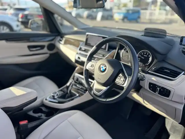 ＢＭＷ ２１８ｉ アクティブツアラー ラグジュアリー 滋賀県 2020(令2)年 0.9万km サンセットオレンジ 純正ナビ/バックカメラ/パークディスタンスコントロール/ミラー一体型ETC/パワーバックドア/アダプティブクルーズコントロール/インテリジェントセーフティー/白レザーシート/パワーシート/シートヒーター/HUD/LEDヘッドライト