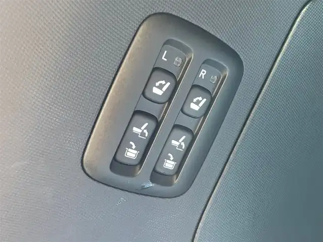 トヨタ エスティマ ハイブリッド アエラス プレミアム G 岩手県 2019(令1)年 9.4万km ブラック ４WD/電動格納サードシート/両側パワースライドドア/パワーバックドア/トヨタセーフティセンスC/プリクラッシュセーフティ/レーンディパーチャーアラート/オートマチックハイビーム/クリアランスソナー/横滑り防止装置/クルーズコントロール/AC100V1500Wアクセサリーコンセント/パワーシート/シートヒーター/オットマン/リアオートエアコン/純正10インチナビ/（CD/DVD/フルセグ/SD/Bluetooth）/バックカメラ/ドライブレコーダー/ETC/LEDヘッドランプ/純正17インチアルミホイール