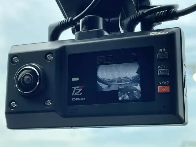 トヨタ アルファードハイブリット Z 佐賀県 2024(令6)年 0.9万km プラチナホワイトパールマイカ ワンオーナー/モデリスタエアロ【F/S/R】/左右独立ムーンルーフ/純正14型ディスプレイオーディオ/・HDMI/BT/AM/FM/フルセグTV/・Apple Car Play/Android Auto/パノラミックビューモニター/純正14型リヤシートエンターテインメントシステム/ビルトインETC2.0/純正前後ドライブレコーダー/黒革シート/・DN、セカンド席パワーシート/・DNセカンド席シートヒーター/ベンチレーション/・マイコンプリセットドライビングポジションシステム/・オットマン/革巻きステアリング【木目調】/・ステアリングヒーター/・パドルシフト/両側パワースライドドア/パワーバックドア/デジタルインナーミラー/カラーヘッドアップディスプレイ/後席用パワーサイドサンシェード/電動パーキングブレーキ/アクセサリーコンセント/置くだけ充電/純正18インチアルミホイール/3眼LEDヘッドランプ/アダプティブハイビームシステム/Toyota Safety Sence/・PCS/LTA/FCTA/・レーダークルーズコントロール/・パーキングサポートブレーキ/・ブラインドスポットモニター/・Advanced Park
