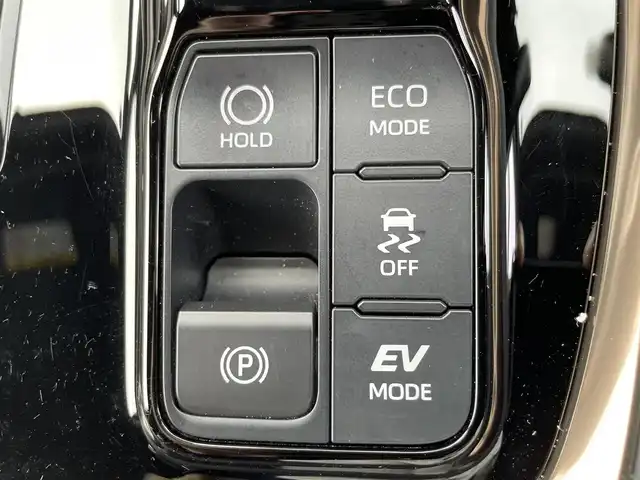 トヨタ アルファードハイブリット Z 佐賀県 2024(令6)年 0.9万km プラチナホワイトパールマイカ ワンオーナー/モデリスタエアロ【F/S/R】/左右独立ムーンルーフ/純正14型ディスプレイオーディオ/・HDMI/BT/AM/FM/フルセグTV/・Apple Car Play/Android Auto/パノラミックビューモニター/純正14型リヤシートエンターテインメントシステム/ビルトインETC2.0/純正前後ドライブレコーダー/黒革シート/・DN、セカンド席パワーシート/・DNセカンド席シートヒーター/ベンチレーション/・マイコンプリセットドライビングポジションシステム/・オットマン/革巻きステアリング【木目調】/・ステアリングヒーター/・パドルシフト/両側パワースライドドア/パワーバックドア/デジタルインナーミラー/カラーヘッドアップディスプレイ/後席用パワーサイドサンシェード/電動パーキングブレーキ/アクセサリーコンセント/置くだけ充電/純正18インチアルミホイール/3眼LEDヘッドランプ/アダプティブハイビームシステム/Toyota Safety Sence/・PCS/LTA/FCTA/・レーダークルーズコントロール/・パーキングサポートブレーキ/・ブラインドスポットモニター/・Advanced Park