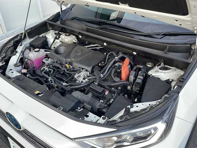トヨタ ＲＡＶ４ ハイブリットG 神奈川県 2021(令3)年 6.1万km ホワイトパールクリスタルシャイン 純正１０．５インチコネクテッドナビ　AppleCarPlay/AndroidAuto/Bluetooth/フルセグテレビ　/電動リアゲート　/全周囲カメラ　/前後コーナーセンサー/前席シートヒーター　/運転席パワーシート　/クルーズコントロール　/オートマチックブレーキホールド　/ステアリングヒーター/ブラインドスポットモニター/プッシュスタート/前後ドライブレコーダー/ETC/LED/ドアバイザー/純正フロアマット/純正ホイール/衝突被害軽減システム