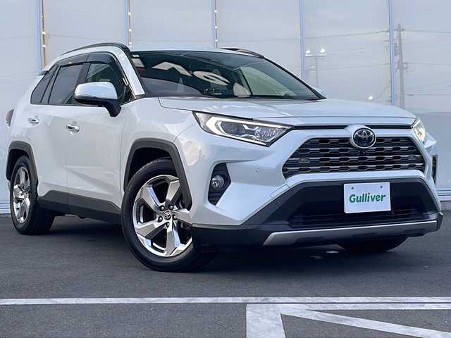 トヨタ ＲＡＶ４ ハイブリットG 神奈川県 2021(令3)年 6.1万km ホワイトパールクリスタルシャイン 純正１０．５インチコネクテッドナビ　AppleCarPlay/AndroidAuto/Bluetooth/フルセグテレビ　/電動リアゲート　/全周囲カメラ　/前後コーナーセンサー/前席シートヒーター　/運転席パワーシート　/クルーズコントロール　/オートマチックブレーキホールド　/ステアリングヒーター/ブラインドスポットモニター/プッシュスタート/前後ドライブレコーダー/ETC/LED/ドアバイザー/純正フロアマット/純正ホイール/衝突被害軽減システム