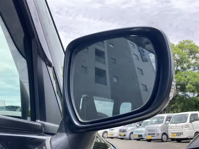 スズキ ソリオ バンディット HV MV 静岡県 2021(令3)年 4.5万km スーパーブラックパール スズキセーフティサポート/純正8インチメモリーナビ（CN-RZ865）/  AM FM CD DVD Bluetooth iPod/フルセグTV/バックモニター/ETC/両側パワースライドドア/前後ドライブレコーダー/アダプティブクルーズコントロール/LEDオートヘッドライト/フロントフォグランプ/カラーヘッドアップディズプレイ/ステアリングスイッチ/リアロールサンシェード/シートバックテーブル/充電用USB端子×2/純正15インチアルミホイール/純正フロアマット/スマートキー×2本