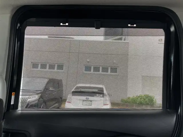 スズキ ソリオ バンディット HV MV 静岡県 2021(令3)年 4.5万km スーパーブラックパール スズキセーフティサポート/純正8インチメモリーナビ（CN-RZ865）/  AM FM CD DVD Bluetooth iPod/フルセグTV/バックモニター/ETC/両側パワースライドドア/前後ドライブレコーダー/アダプティブクルーズコントロール/LEDオートヘッドライト/フロントフォグランプ/カラーヘッドアップディズプレイ/ステアリングスイッチ/リアロールサンシェード/シートバックテーブル/充電用USB端子×2/純正15インチアルミホイール/純正フロアマット/スマートキー×2本