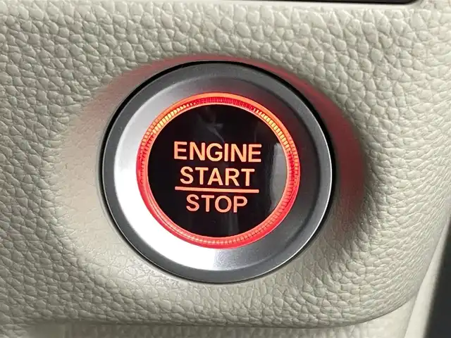 ホンダ Ｎ ＢＯＸ G EX ターボ ホンダセンシング 福島県 2018(平30)年 3.8万km クリスタルブラックパール ホンダセンシング/・衝突軽減ブレーキ/・車線逸脱警報装置/・レーダークルーズコントロール/純正8インチ大画面ナビ/・型番：VXU-195NBi/・フルセグTV/CD/DVD/Bluetooth/・バックカメラ/・ETC/・ドライブレコーダー/両側パワースライドドア/アイドリングストップ/革巻きステアリング/・ステアリングリモコン/プッシュスタート/・スマートキー/LEDヘッドライト/・オートライト/電動格納ミラー/順s寧フロアマット///