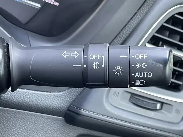ホンダ ヴェゼル ハイブリッド Z ホンダセンシング 島根県 2017(平29)年 7.8万km クリスタルブラックパール 純正ナビ/CD/DVD/DTV/Bluetooth/バックカメラ/レーダークルーズコントロール/LEDオートライト/ステアリングスイッチ/ハーフレザー調シート/シートヒーター /ビルトインETC/純正フロアマット/ドアバイザー/スマートキー/スペアキー /プッシュスタート /純正アルミホイール