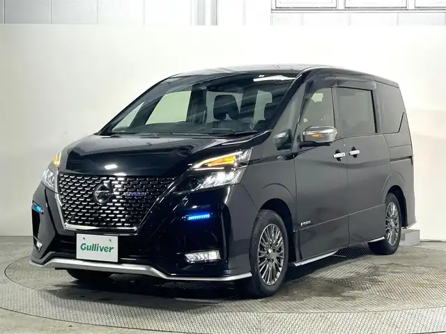 日産 セレナ e－パワー オーテック 大阪府 2020(令2)年 1.7万km ダイヤモンドブラック プロパイロット　純正ナビＴＶ　３６０カメラ　後席モニター　ＥＴＣ　革シート　シート＆ハンドルヒーター　衝突軽減　レーダーＣ　クリアランスソナー　ＢＳＭ　パークアシスト　両側パワースライドドア　ドラレコ