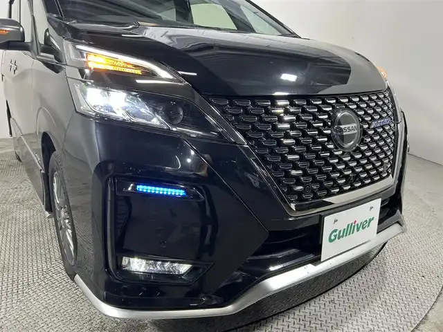 日産 セレナ e－パワー オーテック 大阪府 2020(令2)年 1.7万km ダイヤモンドブラック プロパイロット　純正ナビＴＶ　３６０カメラ　後席モニター　ＥＴＣ　革シート　シート＆ハンドルヒーター　衝突軽減　レーダーＣ　クリアランスソナー　ＢＳＭ　パークアシスト　両側パワースライドドア　ドラレコ