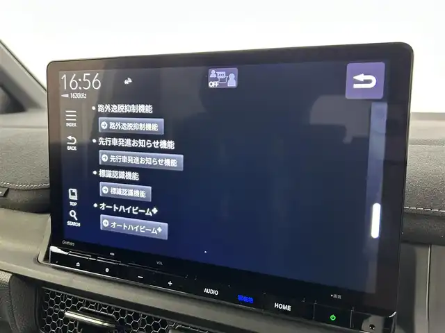 ホンダ ステップワゴン スパーダ eHEV プレミアムライン 福岡県 2023(令5)年 0.4万km プラチナホワイトパール 純正ナビ　/バックカメラ　/ＡＣＣ　/コーナーセンサー　/衝突被害軽減ブレーキ　/レーンキープ　/踏み間違い防止　/ＢＳＭ　/パドルシフト　/両側電動スライドドア　/ハーフレザー　/シートヒーター　/パワーリアゲート　/ＬＥＤ