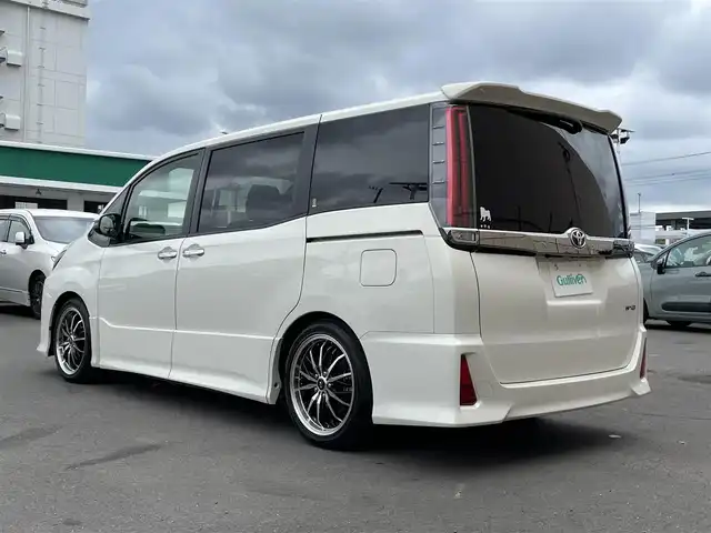 トヨタ ノア Si ダブルバイビー 東京都 2018(平30)年 1.7万km ラグジュアリーホワイトパールクリスタルシャインガラスフレーク ストラーダナビ/バックモニター/プリクラッシュセーフティ/レーンディパーチャー/オートマチックハイビーム/クルーズコントロール/両側電動スライドドア/ETC/アイドリングストップ/スマートキー