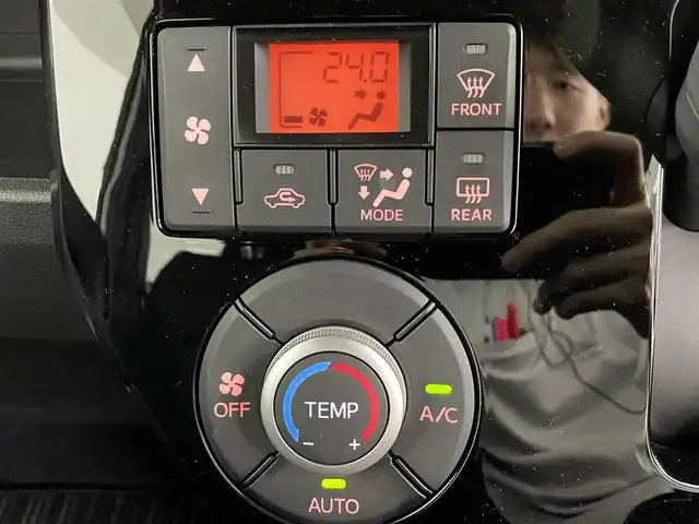 ダイハツ ウェイク L リミテッド SAⅢ 道央・札幌 2019(令1)年 2.6万km パールホワイトⅢ ・４WD/・純正８インチナビ/　CD/DVD/SD/BT/フルセグ/・全方位カメラ/・スマートアシスト３/・レーンキープアシスト/・オートハイビーム/・クリアランスソナー/・両側パワースライドドア/・運転席シートヒーター/・LEDヘッドライト/・フォグライト/・オートライト/・プッシュスタート/・スマートキー/・純正フロアマット/・ドアバイザー