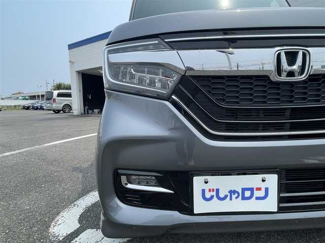 ホンダ Ｎ ＢＯＸ G L ターボ ホンダセンシング 熊本県 2018(平30)年 10.1万km シャイニンググレーM (株)IDOMが運営する【じしゃロン熊本店】の自社ローン専用車両になりますこちらは現金またはオートローンご利用時の価格です。自社ローンご希望の方は別途その旨お申付け下さい　/純正8インチSDナビ【VXU-207NBi】/　（フルセグTV・Bluetooth・DVD・AM/FM）/バックカメラ/前後ドライブレコーダー/ビルトインＥＴＣ/ステアリングスイッチ/クルーズコントロール/コーナーセンサー/衝突軽減ブレーキ/横滑り防止装置/レーンアシスト/オートライト/両側パワースライドドア/パドルシフト/電動格納ウィンカーミラー/ドアバイザー/ISOFIX/カーテンエアバック/純正フロアマット/純正LEDヘッドライト/純正15インチアルミホイール