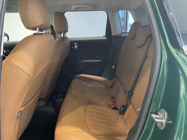 ＭＩＮＩ ミニ クーパー 愛知県 2020(令2)年 1.5万km 緑Ⅱ ＣＡＢＡＮＡシートカバー　/ＨＵＤ　/ＬＣＩモデル　/純正ナビ　/Ｂｌｕｅｔｏｏｔｈ　/バックカメラ　/インテリジェントセーフティー　/デジタルメーター　/ＥＴＣ　/ＬＥＤヘッドライト　/Ａワイパー　/Ａライト/プッシュスタート/アイドリングストップ/ユニオンジャックミラーカバー/ユニオンジャックウィンカーカバー