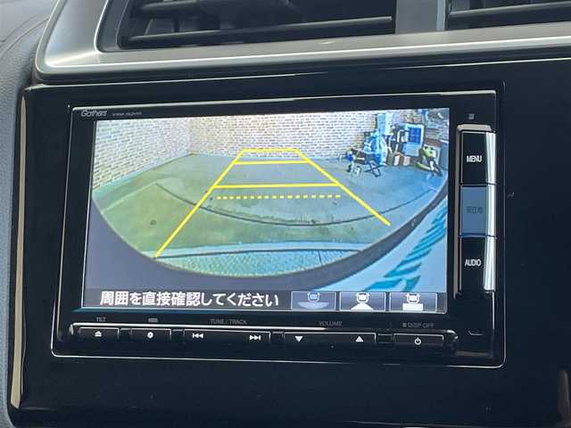 ホンダ フィット ハイブリット Lパッケージ 岩手県 2015(平27)年 6.5万km ゴールドブラウンM ４WD/シティブレーキアクティブシステム/クルーズコントロール/横滑り防止装置/ヒルスタートアシスト機能/純正ナビ/フルセグTV/ステアリングスイッチ/バックカメラ/ドライブレコーダー/ETC/チップアップリヤシート/ヒーテッドドアミラー/熱線入りフロントウインドウ/本革巻きステアリング/オートライト/LEDヘッドライト/純正15インチアルミホイール