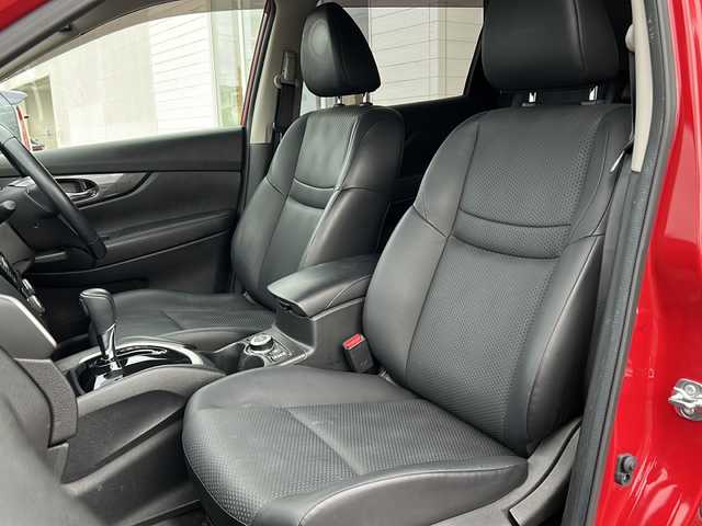 日産 エクストレイル 20X ブラックエクストリーマーX エマB 秋田県 2015(平27)年 7.7万km バーニングレッド 純正メモリナビ/純正CD、BT、フルセグ/全周囲カメラ/純正17インチアルミ/４WD/ETC/前後コーナーセンサー